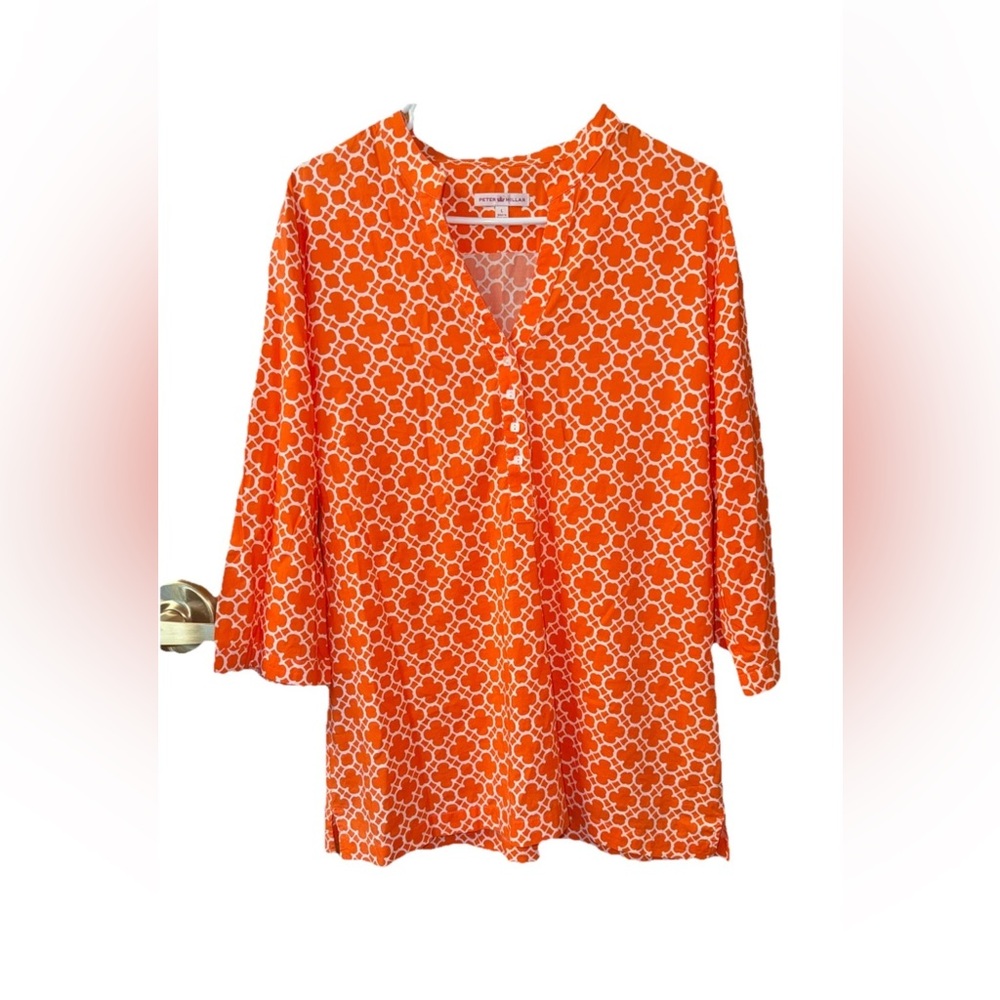 Peter Millar Coral Orange Clover quatrefoil V-Neck Blouse Viscose/cotton Large